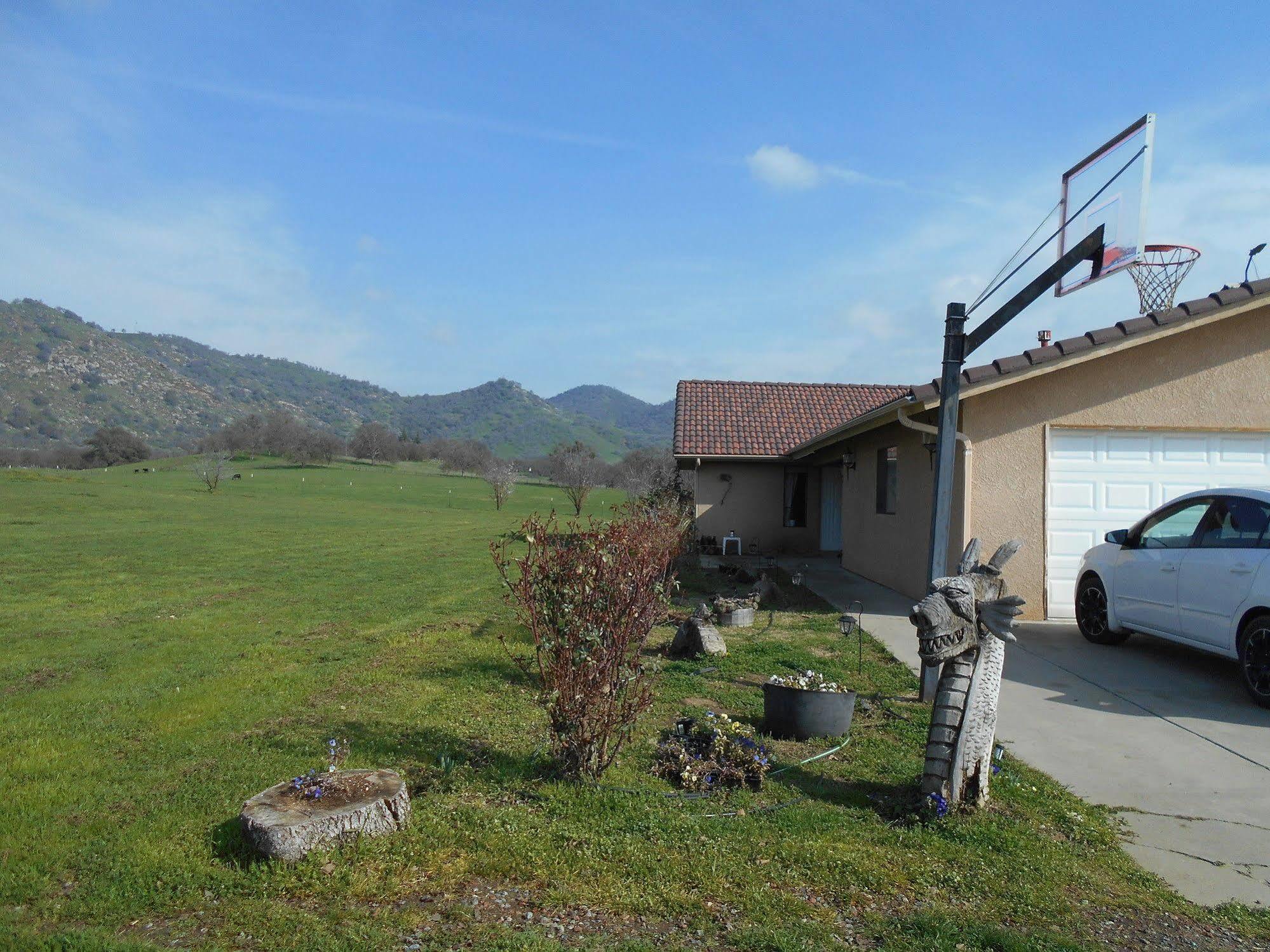The Branded Calf Bed & Breakfast Yokuts Valley  Exteriör bild